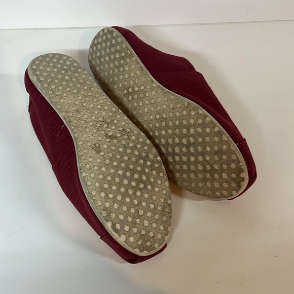 TOMS Classic Canvas Slip-ON Maroon Size 10 - Picture 6 of 7
